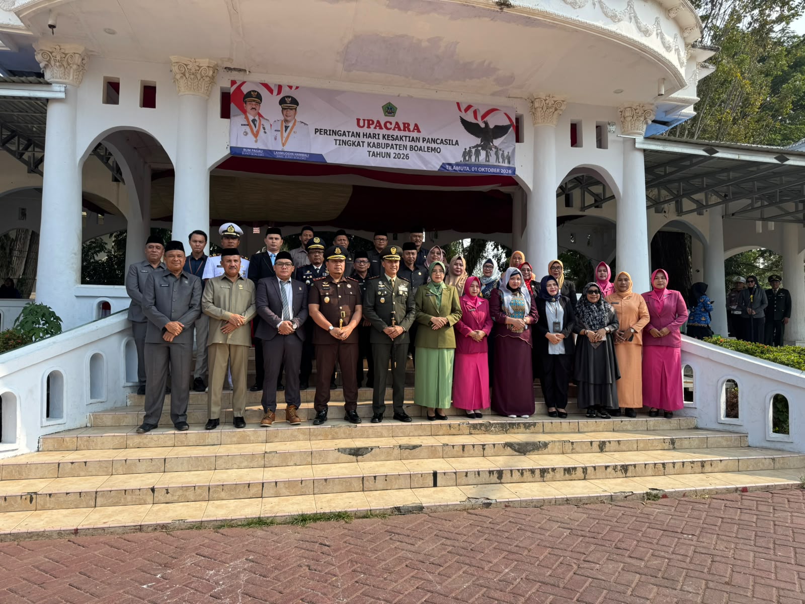 MENGHADIRI UPACARA MEMPERINGATI HARI KESAKTIAN PANCASILA TINGKAT KABUPATEN BOALEMO TAHUN 2026